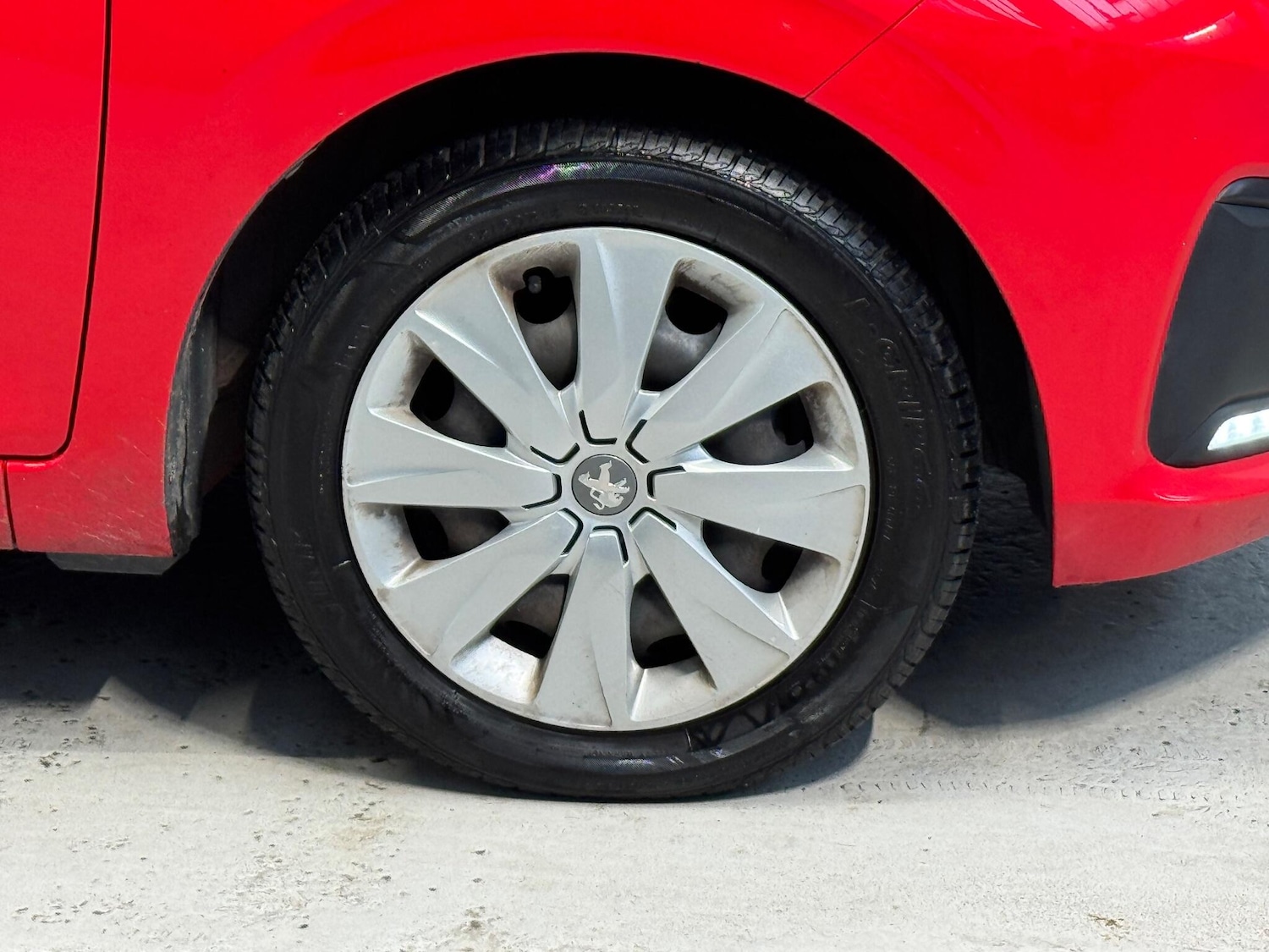 Used Peugeot 108 2017 for sale - 76459251: Photo 26