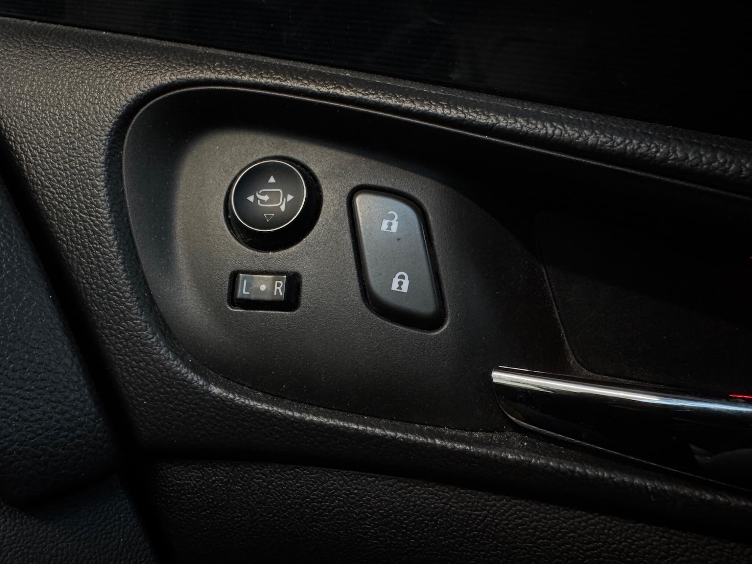 Used Vauxhall Insignia 2015 for sale - 77983077: Photo 20