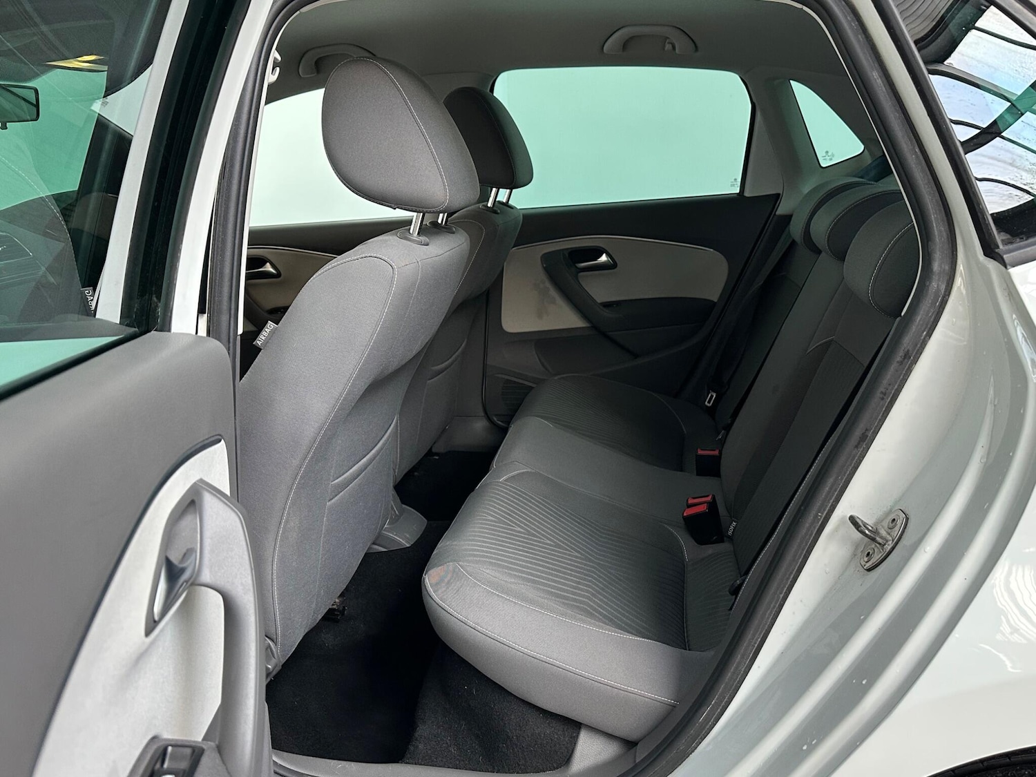 Used Volkswagen Polo 2015 for sale - 77269460: Photo 13