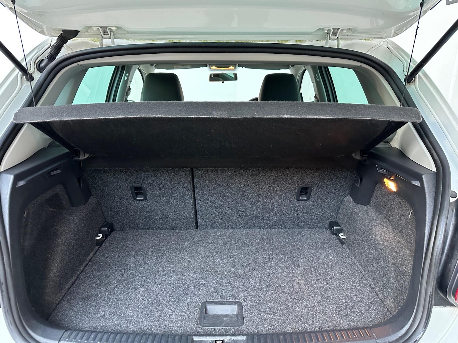 Used Volkswagen Polo 2015 for sale - 77269460: Photo 23