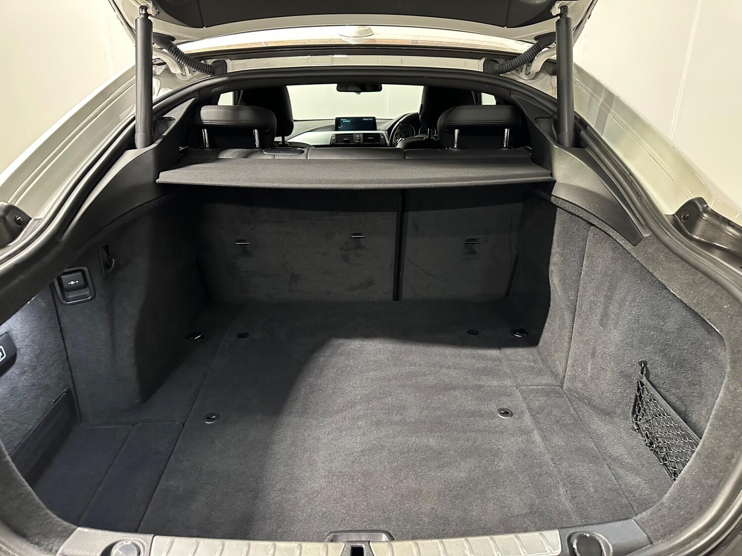 Used BMW 4 Series 2017 for sale - 77333296: Photo 33