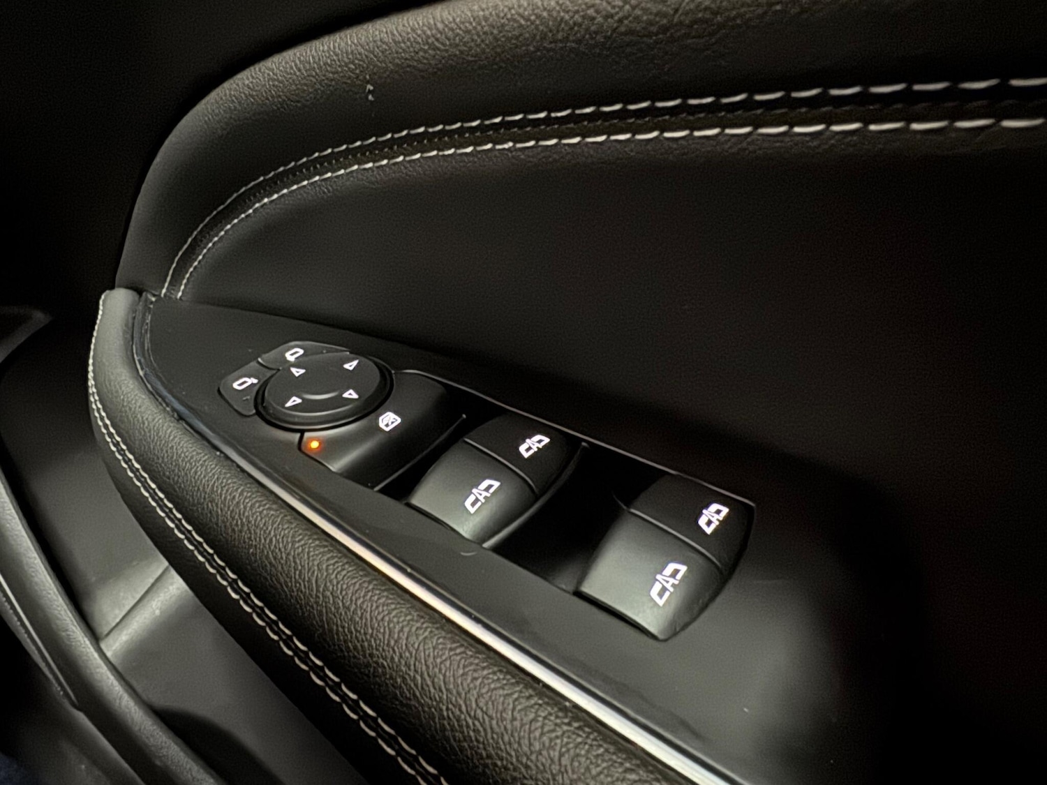 Used Vauxhall Insignia 2017 for sale - 76745469: Photo 29