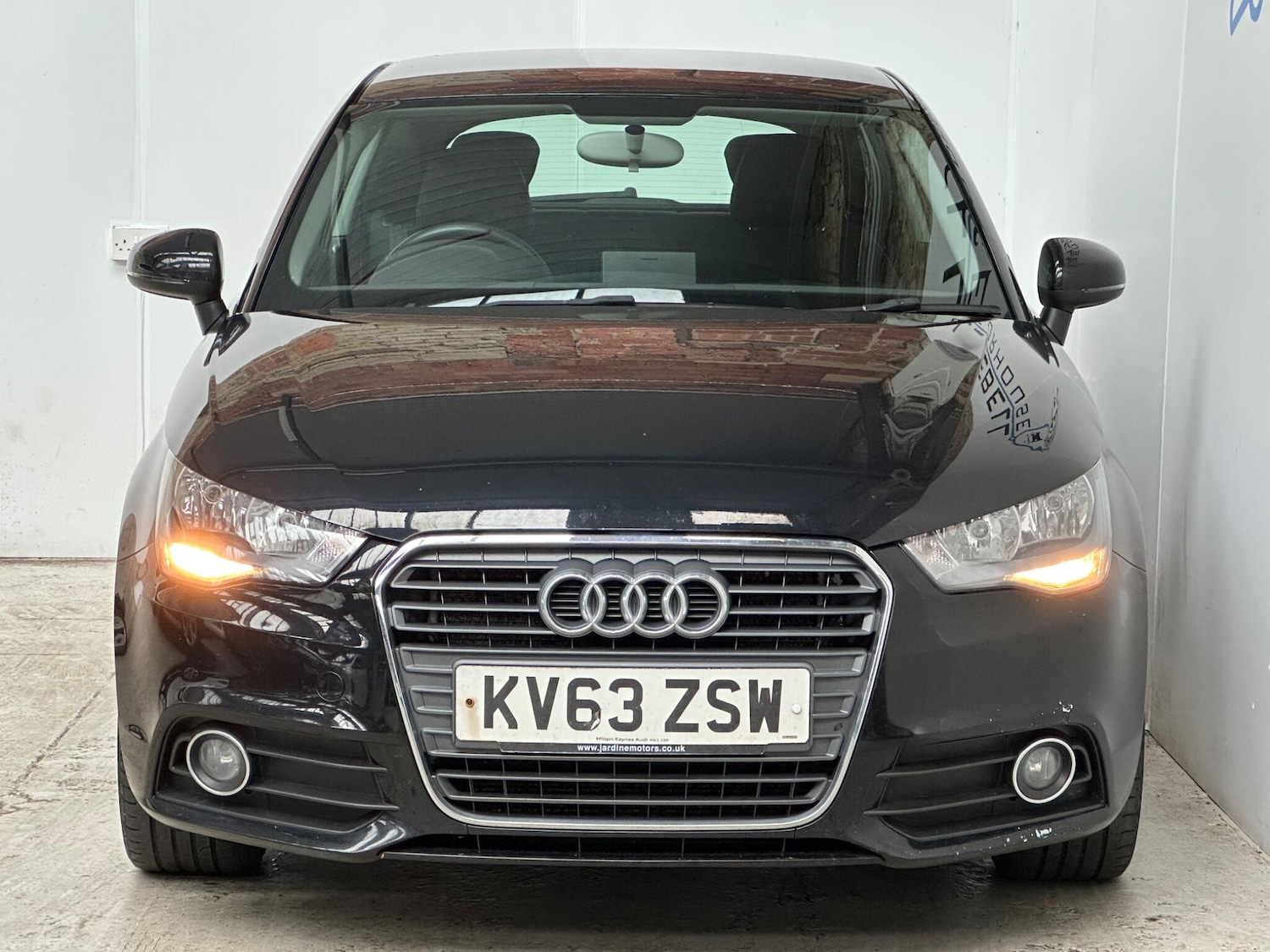 Used Audi A1 2013 for sale - 77442751: Photo 2