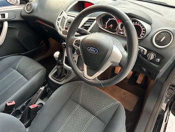 Used Ford Fiesta 2011 for sale - 78206832: Photo