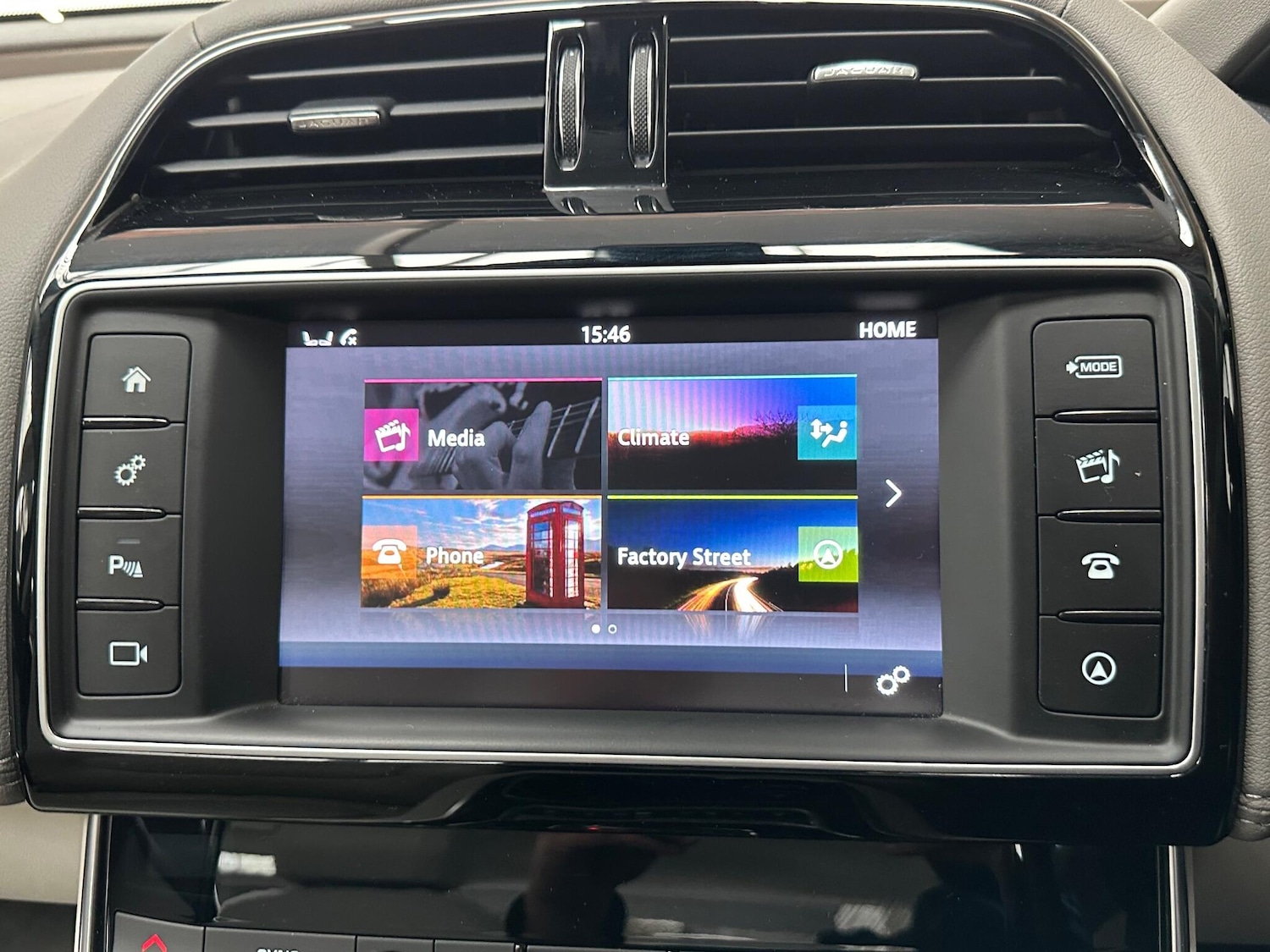 Used Jaguar XE 2016 for sale - 76176223: Photo 14