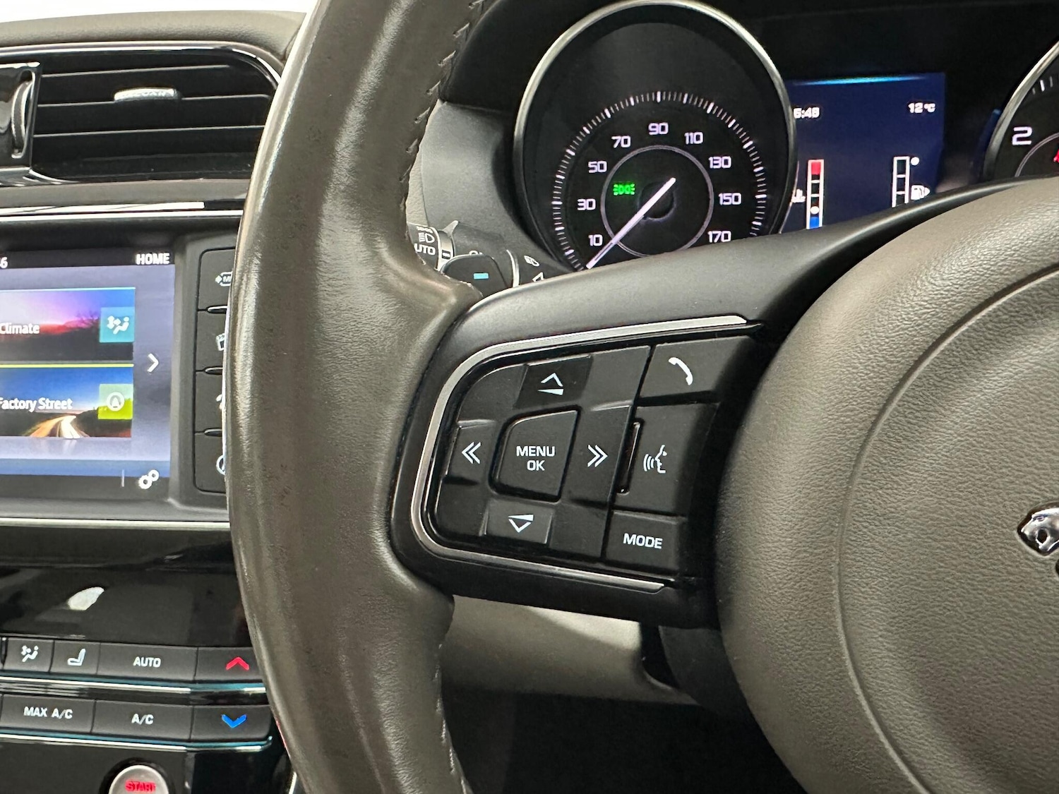 Used Jaguar XE 2016 for sale - 76176223: Photo 21