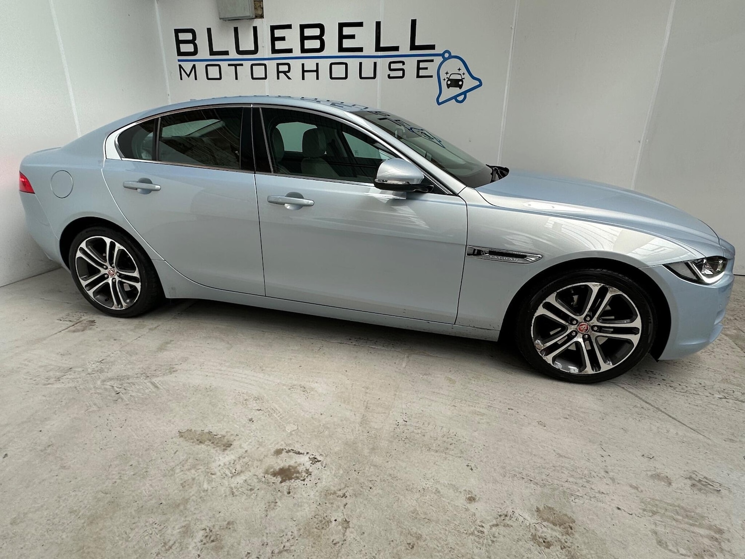 Used Jaguar XE 2016 for sale - 76176223: Photo 8