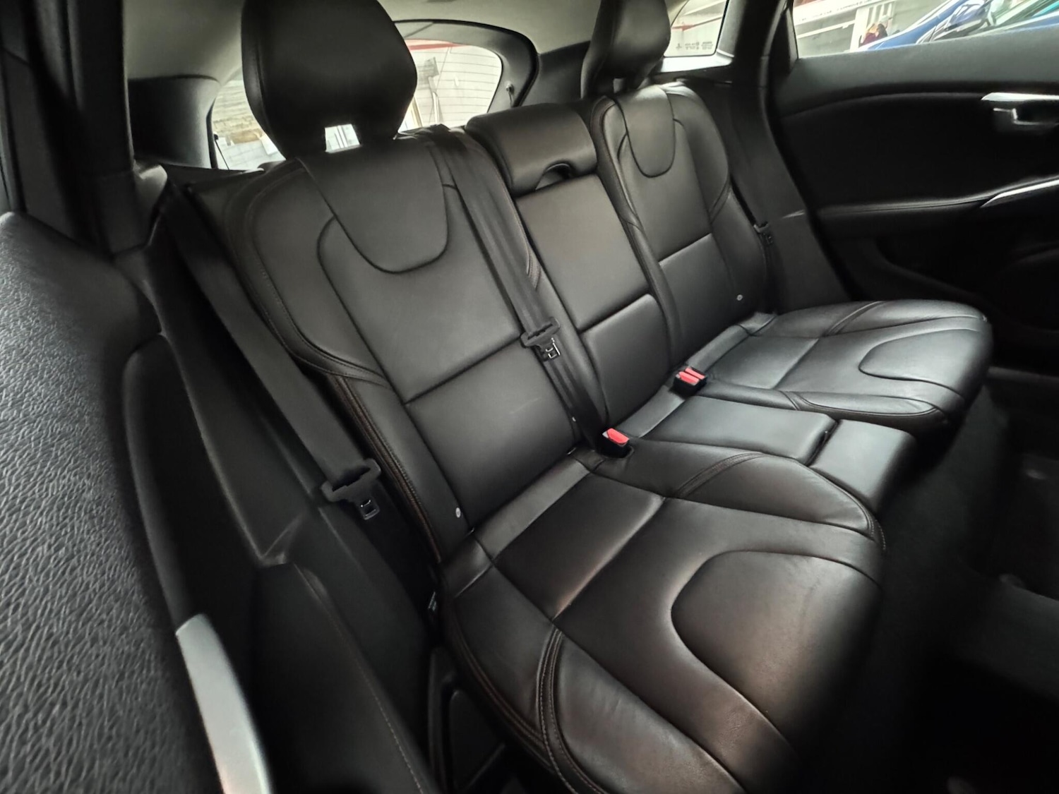 Used Volvo V40 2017 for sale - 77995194: Photo 12