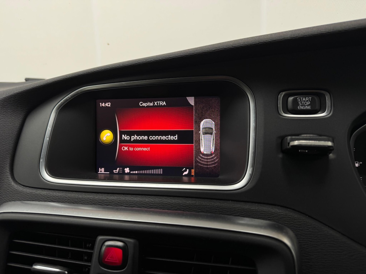 Used Volvo V40 2017 for sale - 77995194: Photo 16