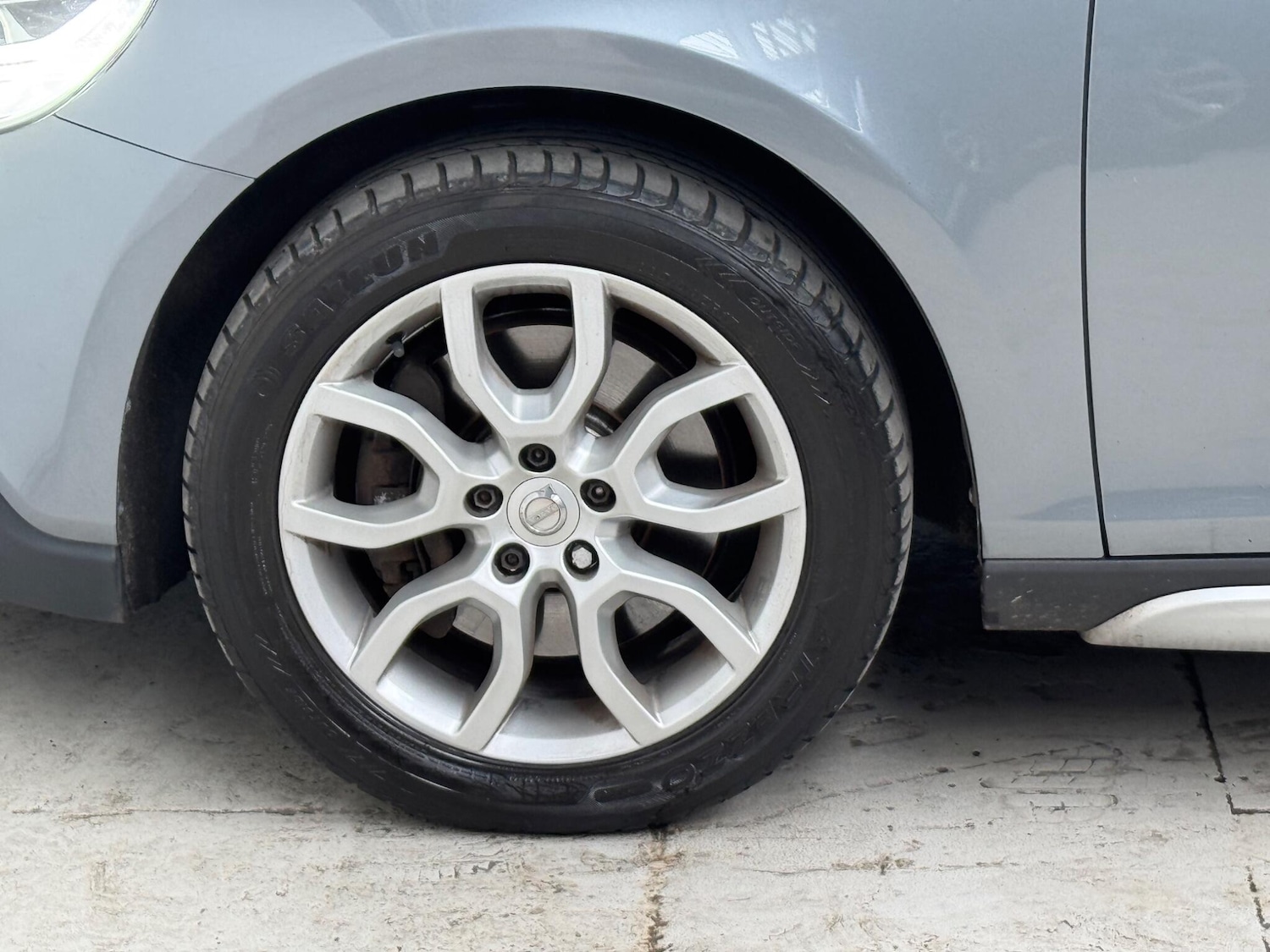 Used Volvo V40 2017 for sale - 77995194: Photo 25