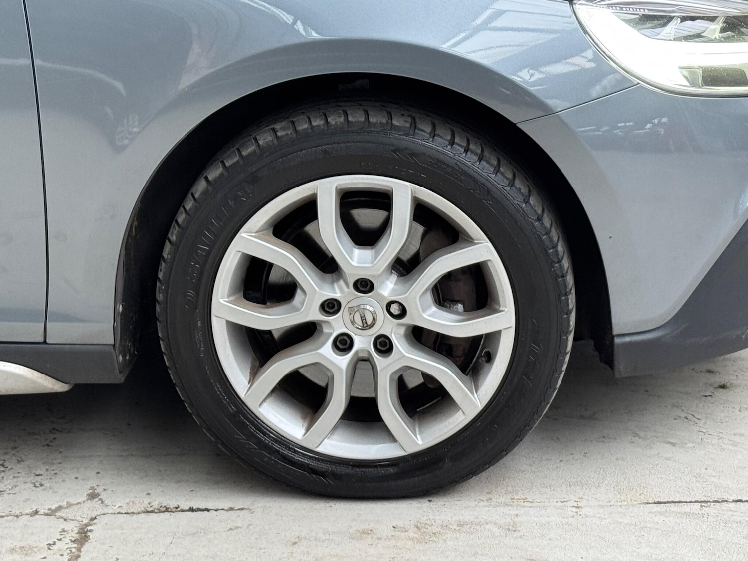 Used Volvo V40 2017 for sale - 77995194: Photo 28