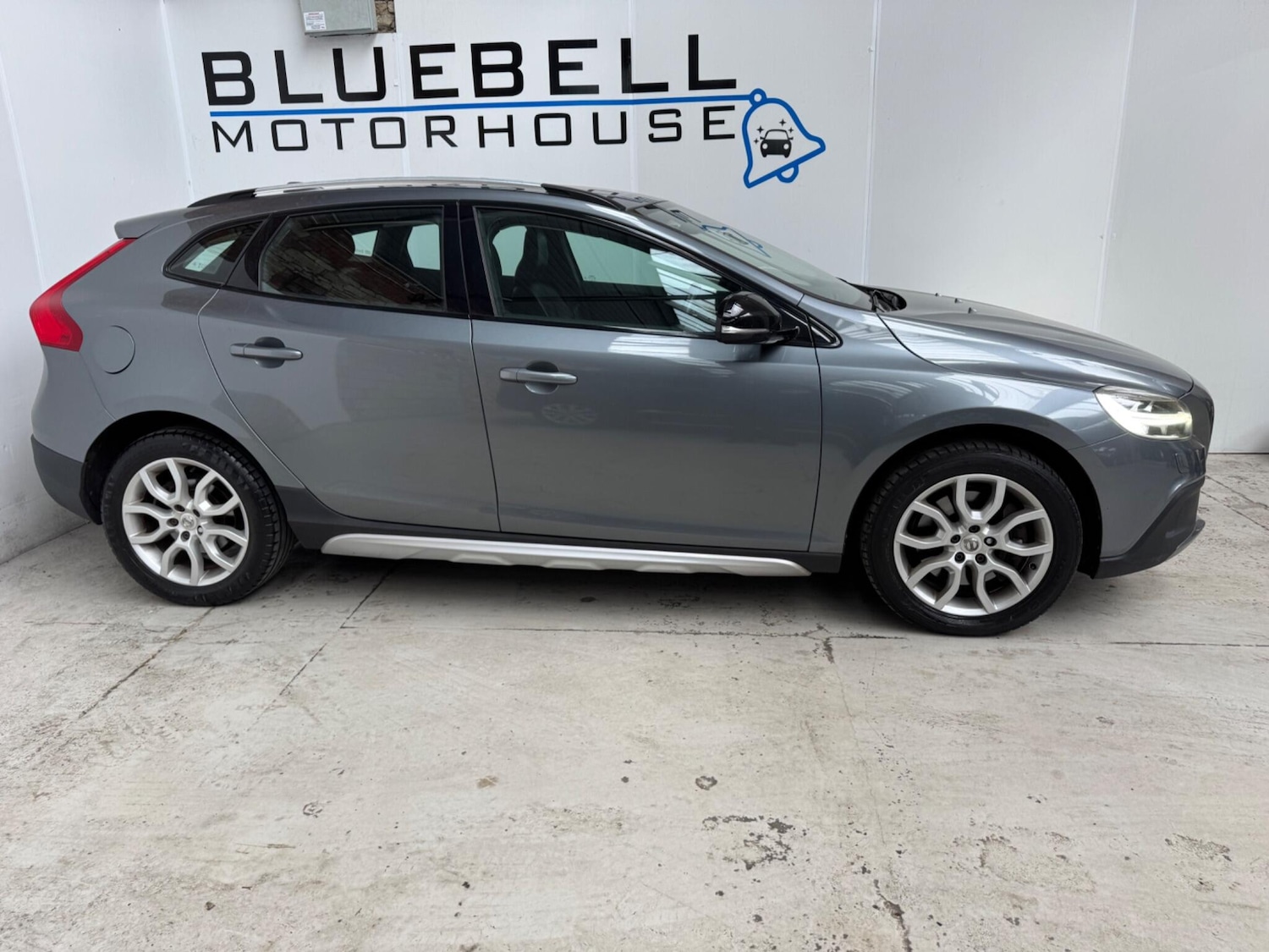 Used Volvo V40 2017 for sale - 77995194: Photo 9
