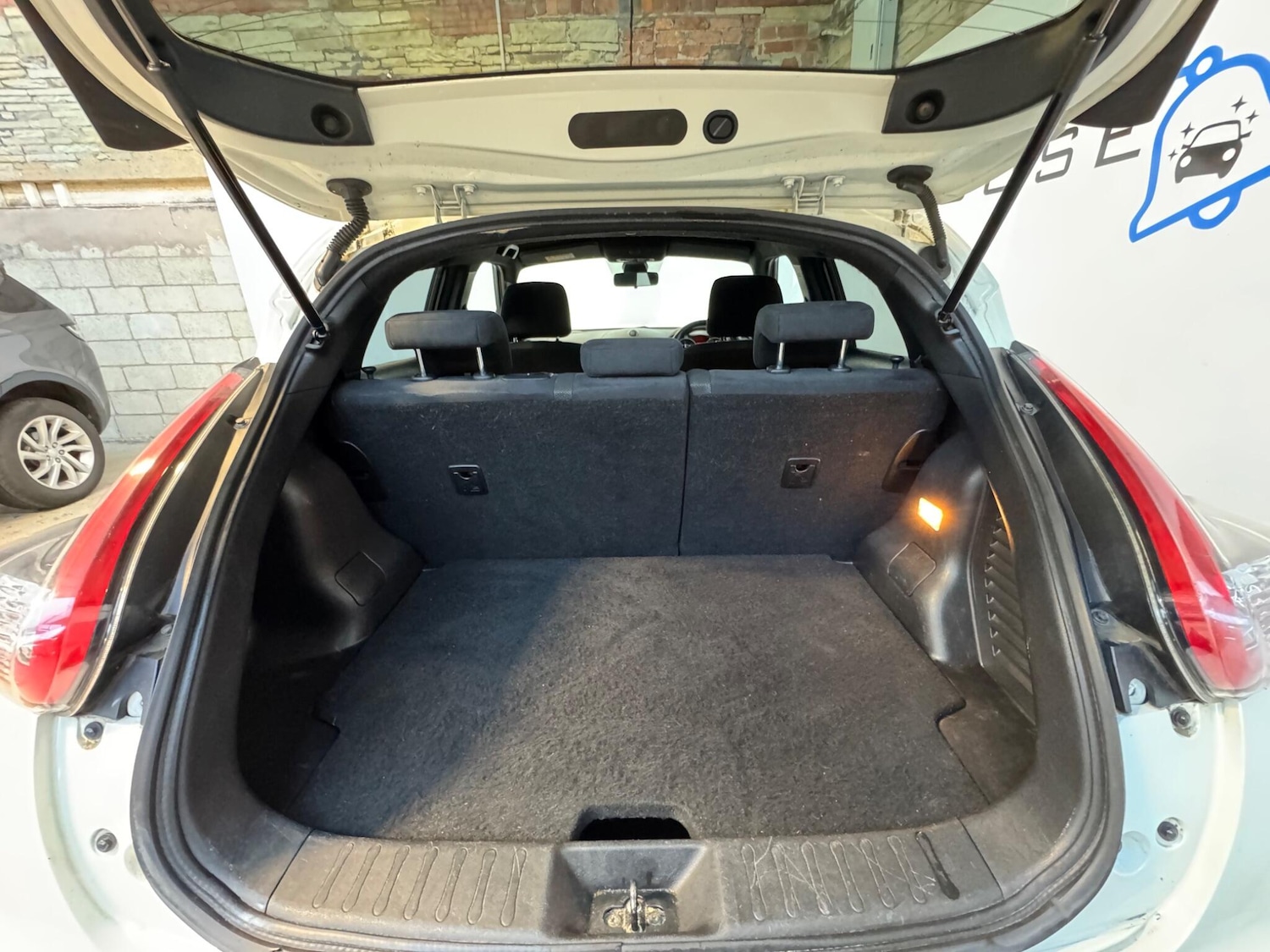 Used Nissan Juke 2016 for sale - 77927549: Photo 25