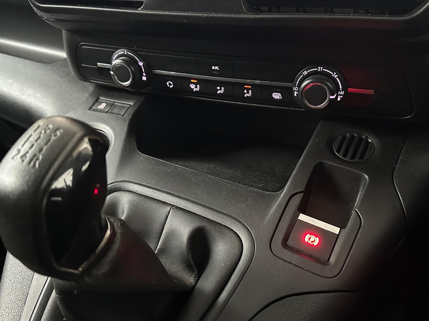 Used Peugeot Partner 2019 for sale - 76514695: Photo 16