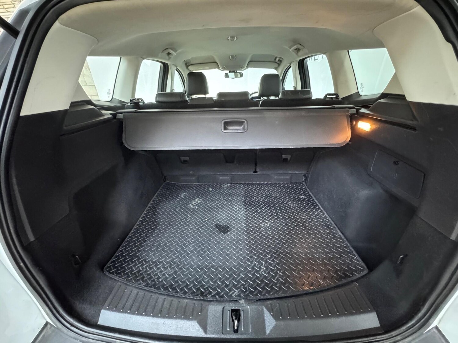 Used Ford Kuga 2013 for sale - 77841724: Photo 23