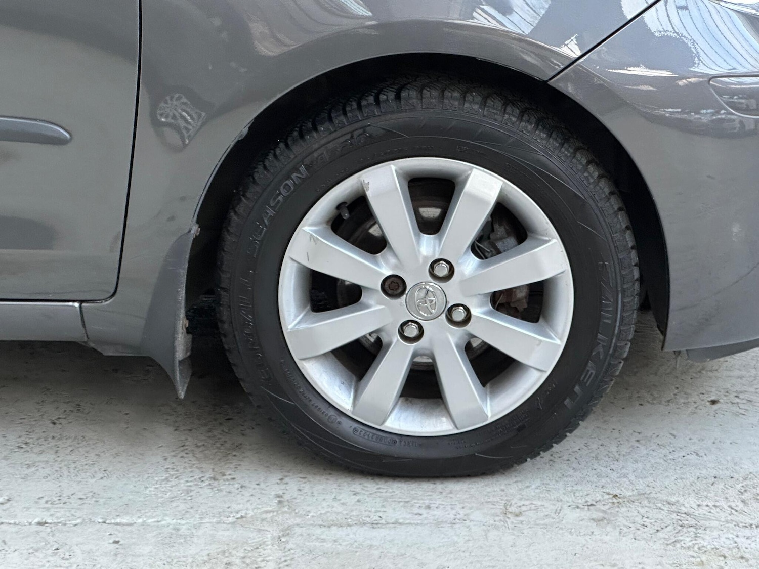 Used Toyota Yaris 2011 for sale - 76338688: Photo 22