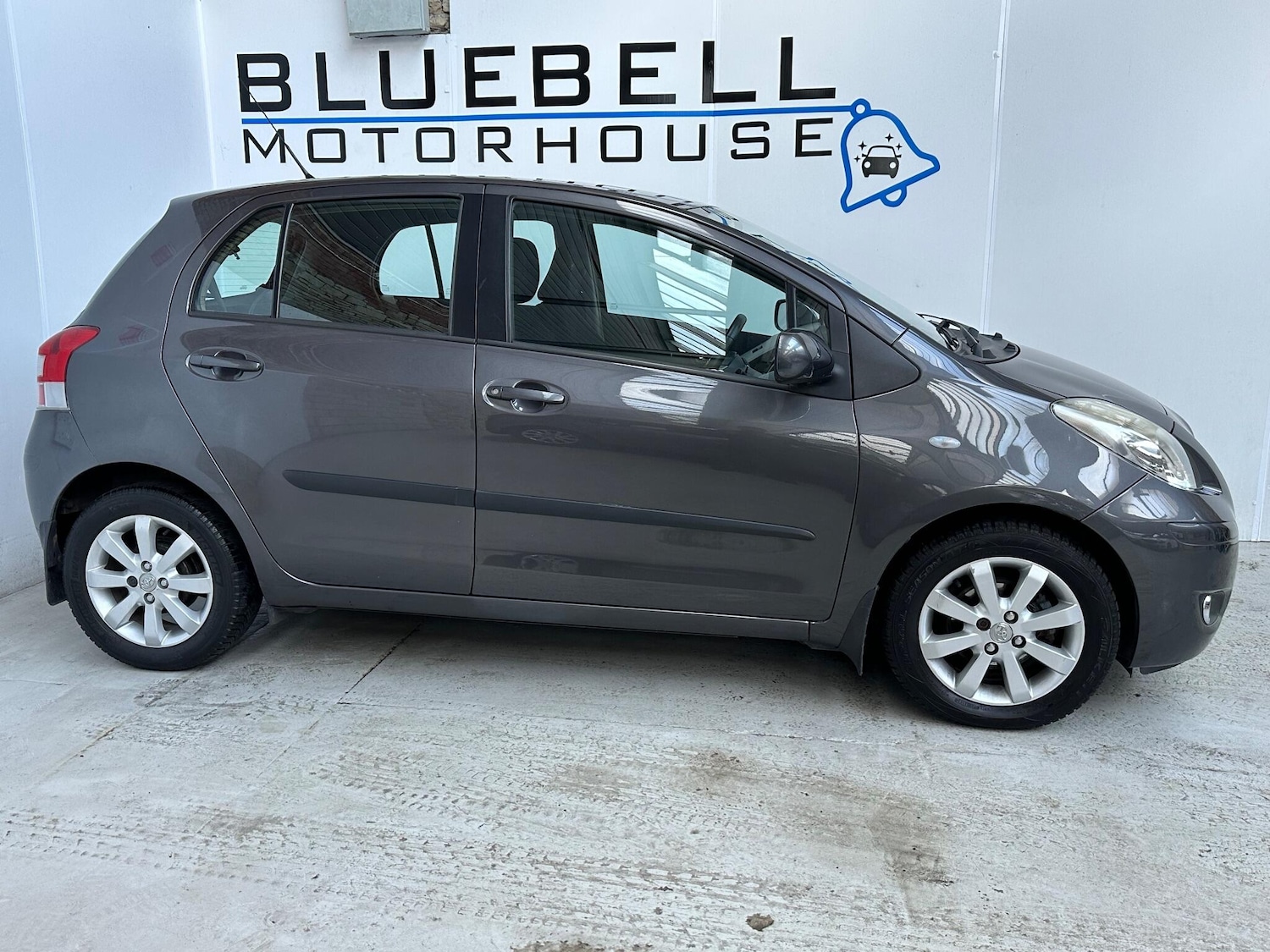 Used Toyota Yaris 2011 for sale - 76338688: Photo 8