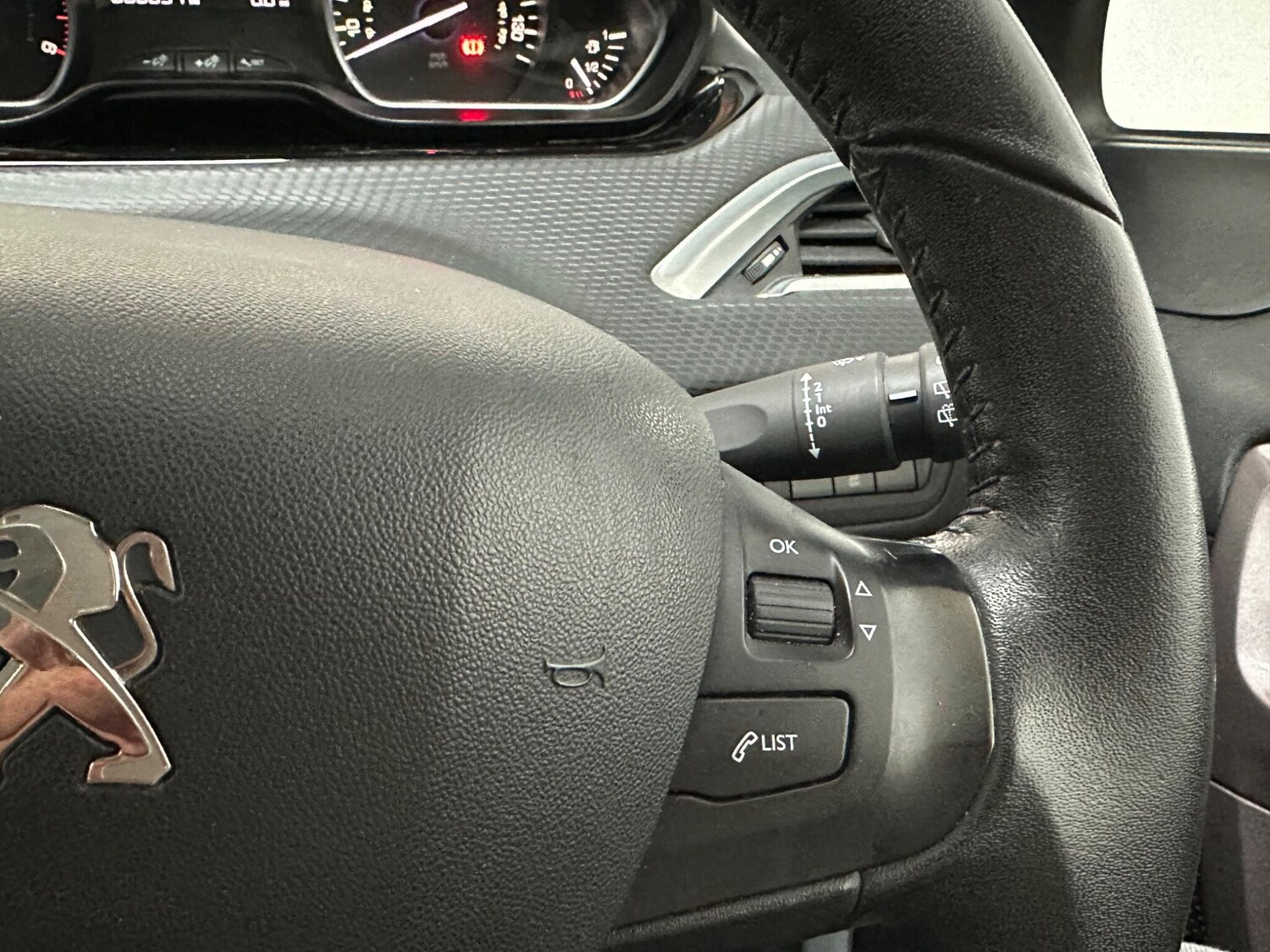 Used Peugeot 2008 2016 for sale - 77826860: Photo 15