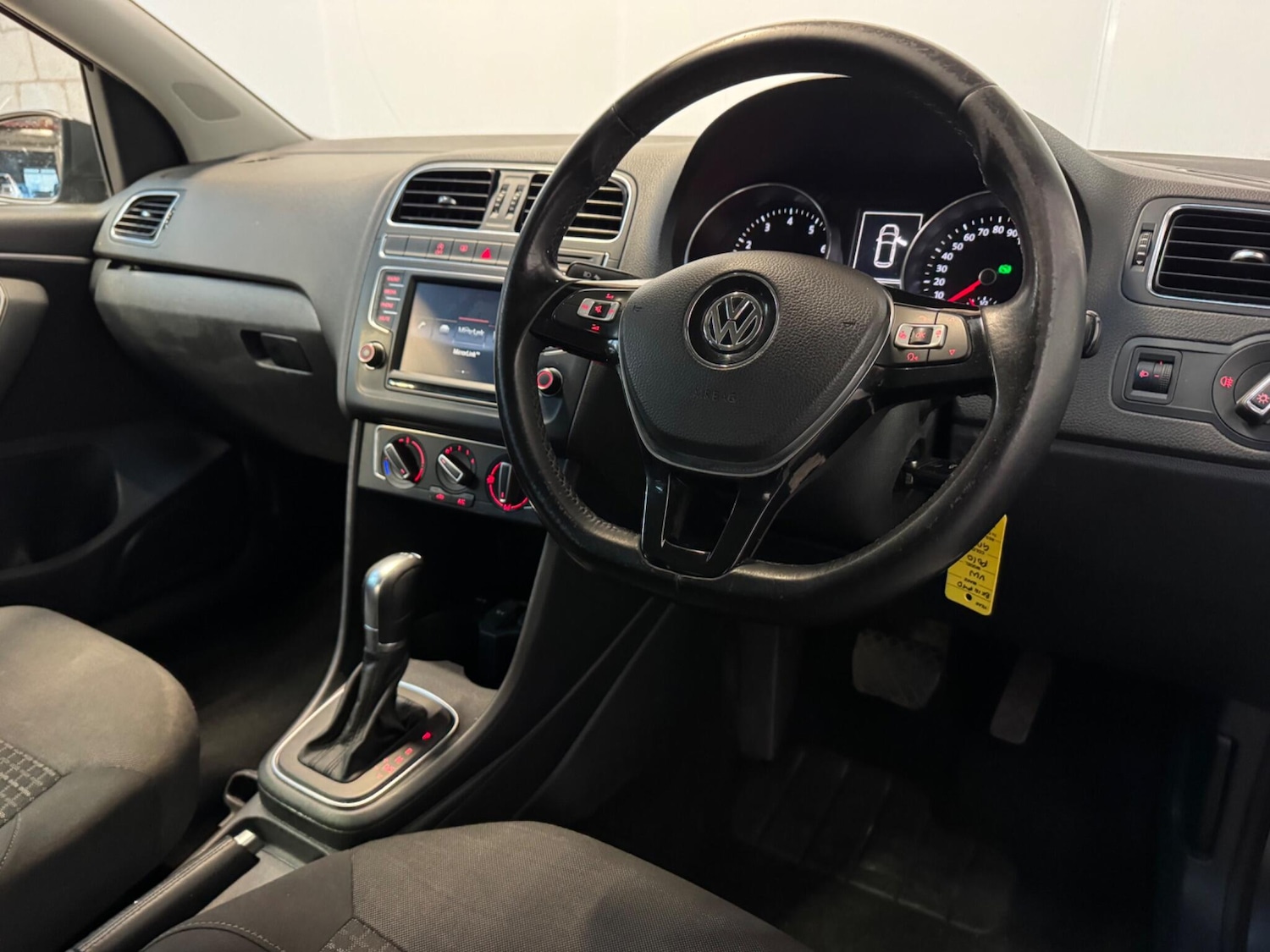 Used Volkswagen Polo 2014 for sale - 77099223: Photo 4
