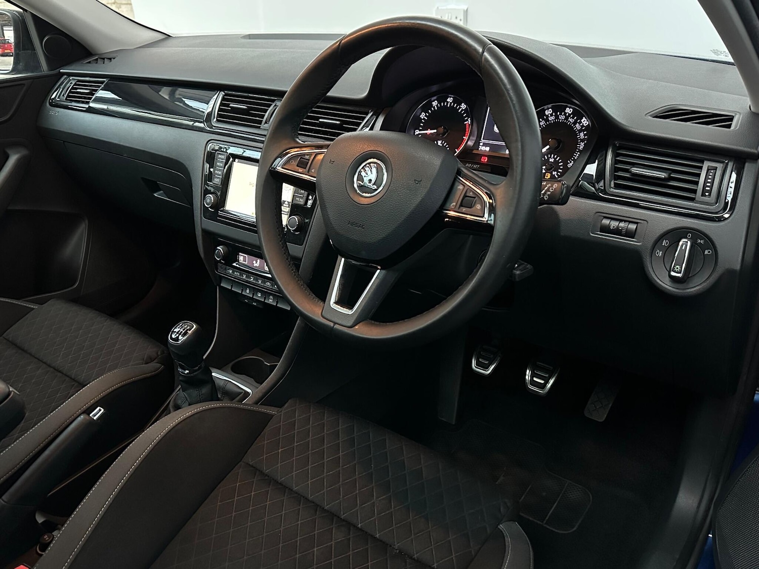 Used Skoda Rapid Spaceback 2015 for sale - 77565469: Photo 4