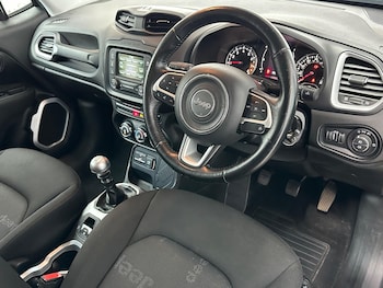 Used Jeep Renegade 2016 for sale - 78802924: Photo