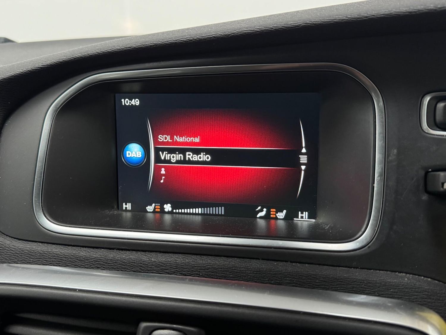 Used Volvo V40 2014 for sale - 77234686: Photo 15