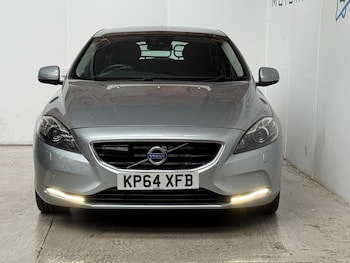 Used Volvo V40 2014 for sale - 77234686: Photo