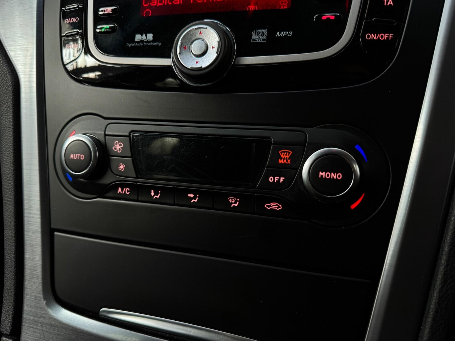 Used Ford Mondeo 2011 for sale - 78149978: Photo 14