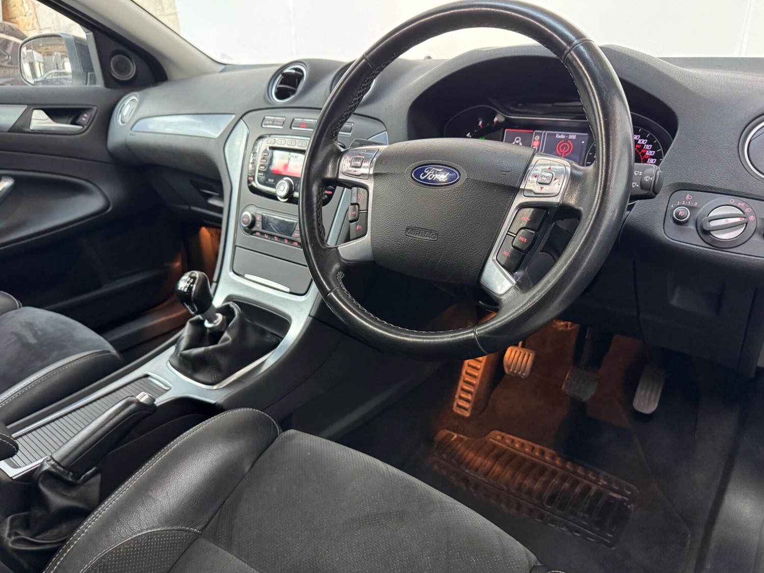 Used Ford Mondeo 2011 for sale - 78149978: Photo 4