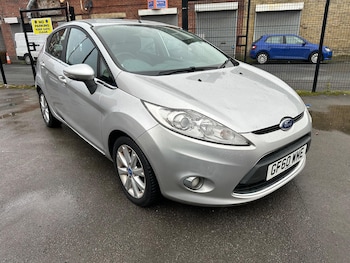 2010 - 1.4 Zetec 5dr
