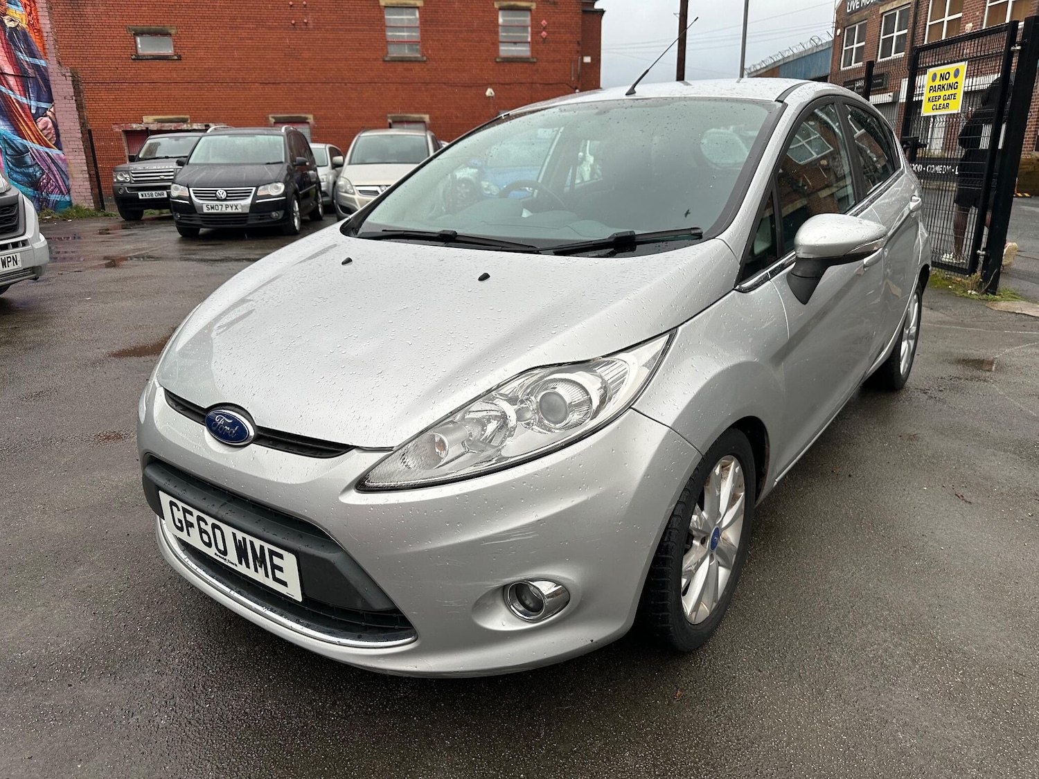 Used Ford Fiesta 2010 for sale - 76338689: Photo 2