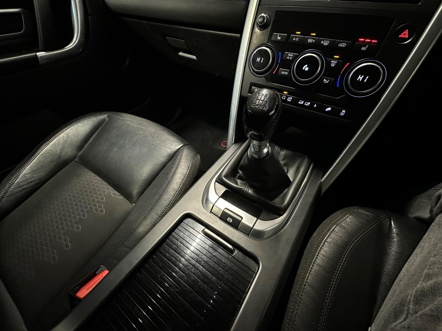 Used Land Rover Discovery Sport 2017 for sale - 77457957: Photo 18