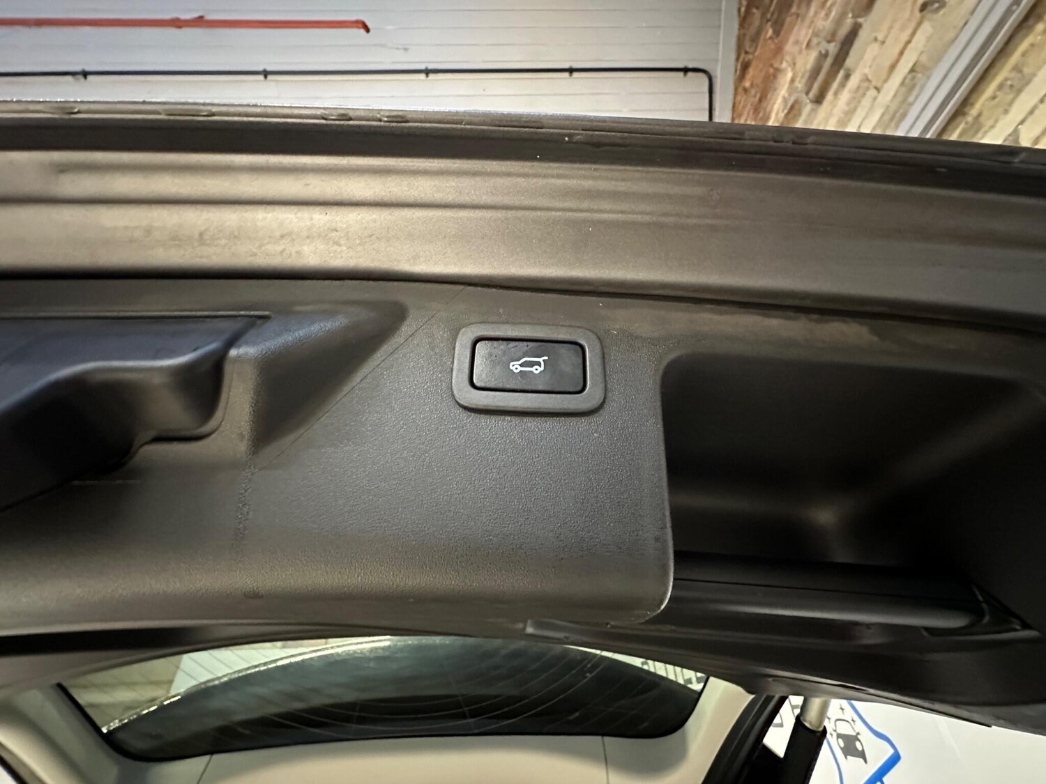 Used Land Rover Discovery Sport 2017 for sale - 77457957: Photo 26