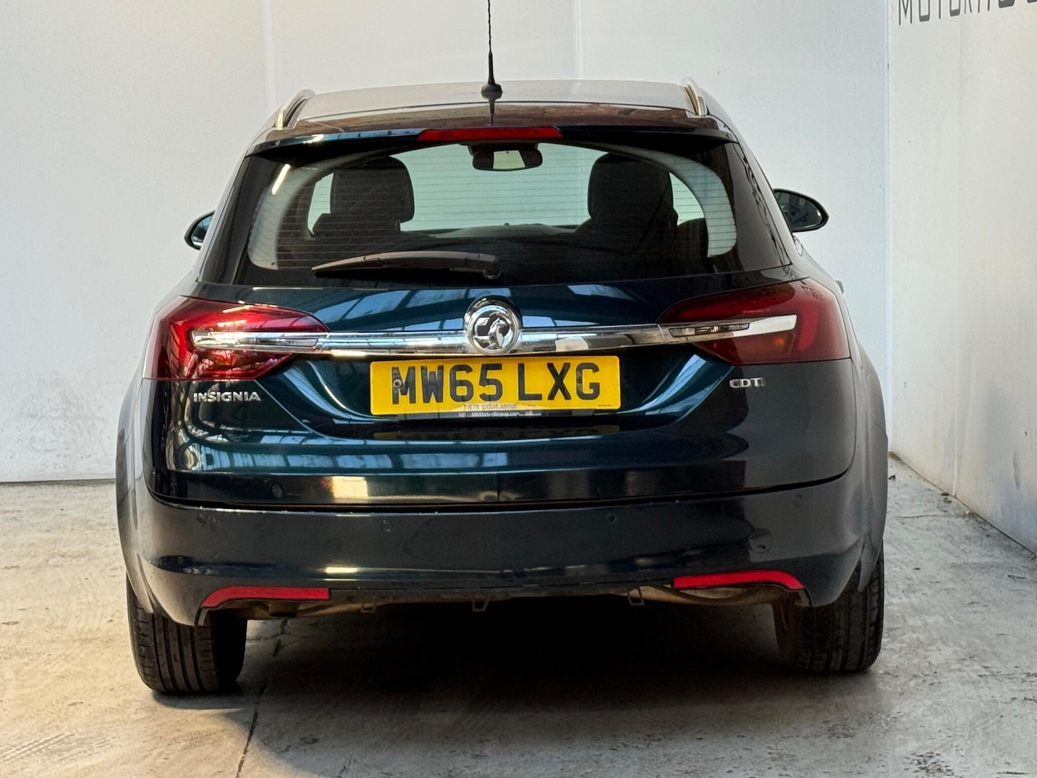 Used Vauxhall Insignia 2015 for sale - 77983076: Photo 6