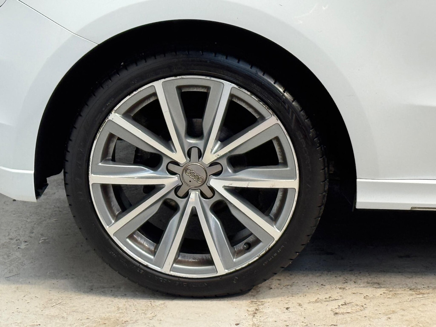 Used Audi A1 2014 for sale - 76795009: Photo 28