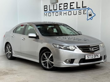 2013 - 2.2 i-DTEC ES GT 4dr