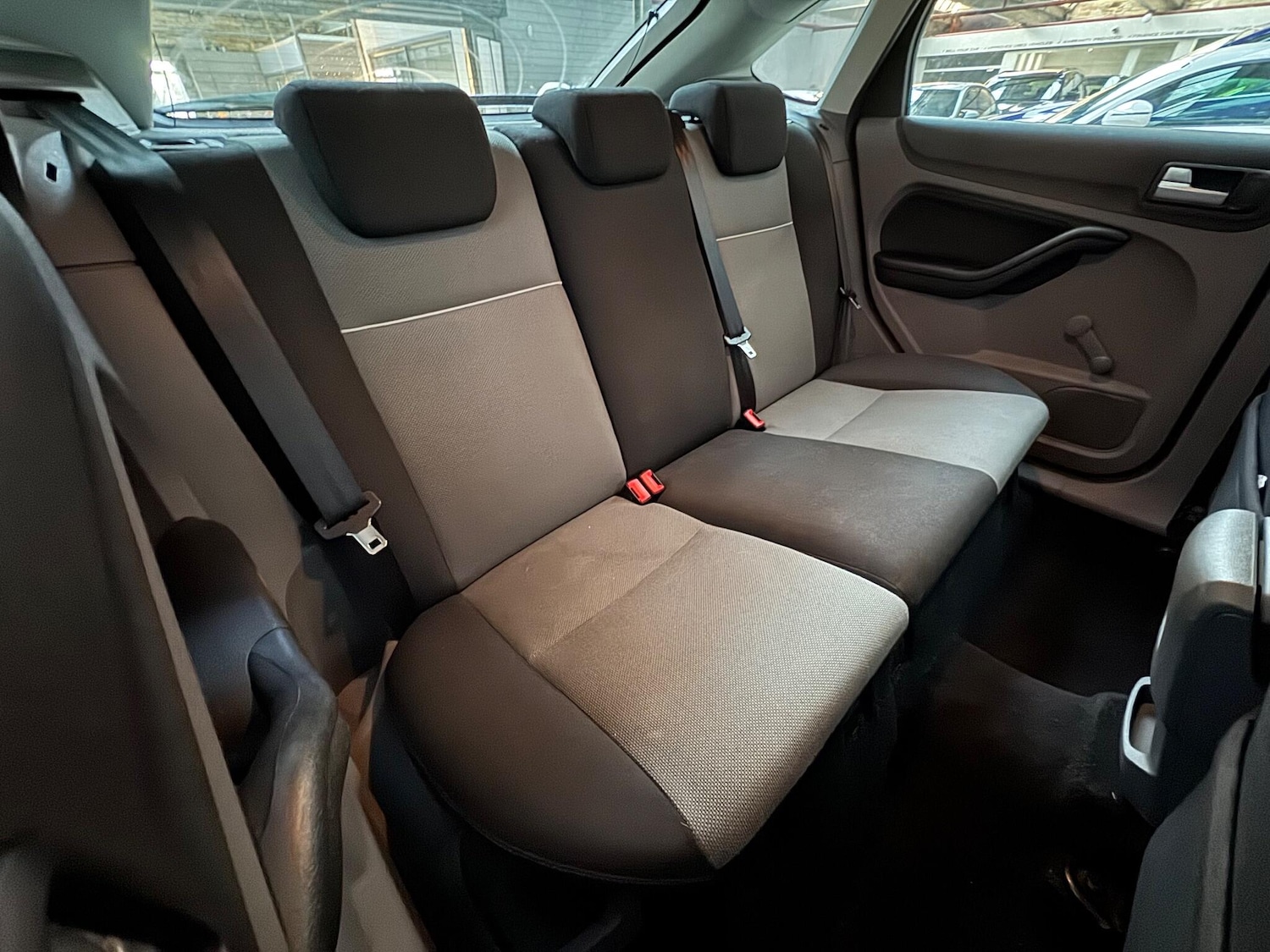 Used Ford Focus 2011 for sale - 76635909: Photo 8