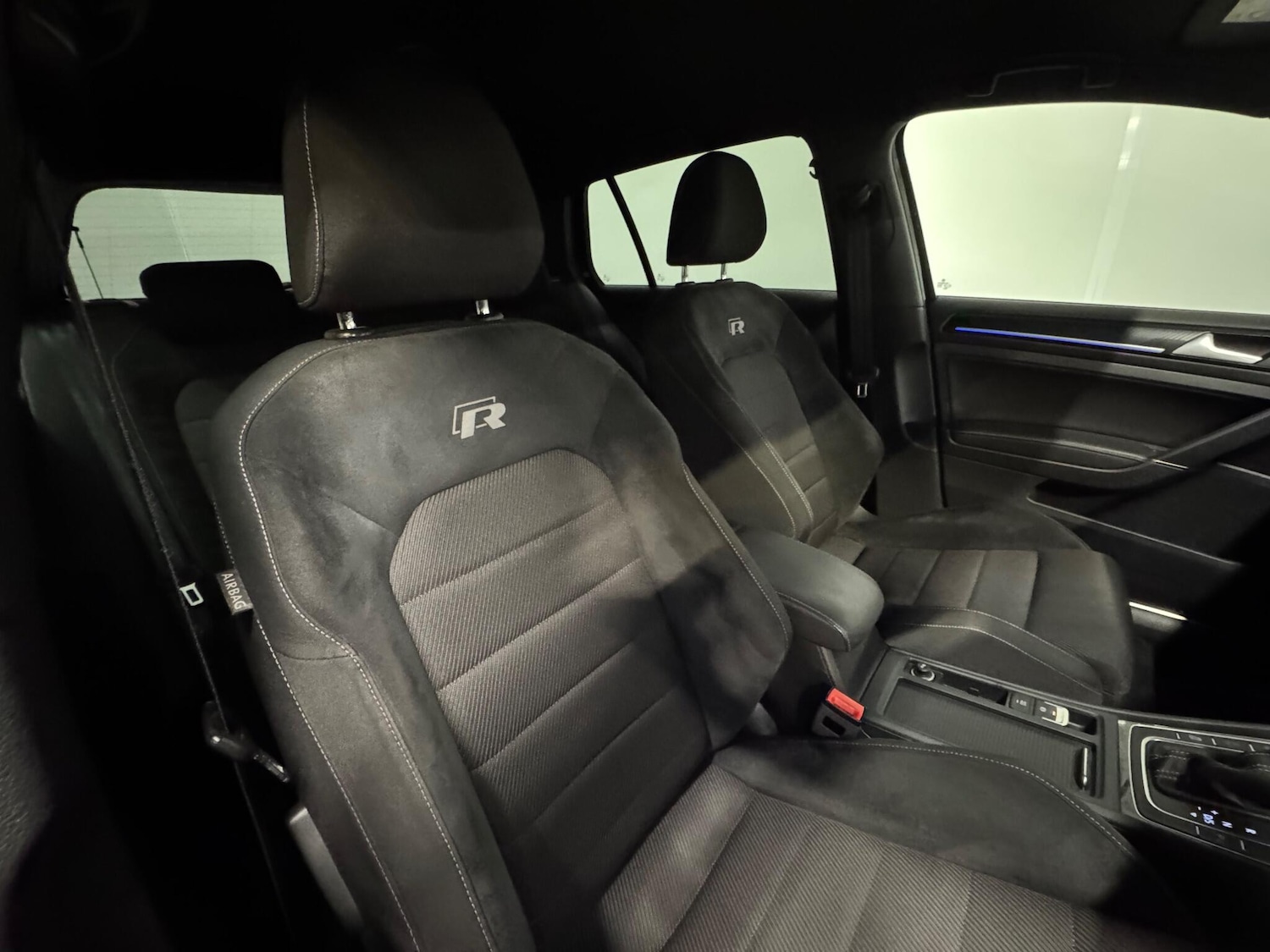 Used Volkswagen Golf 2017 for sale - 77043093: Photo 15