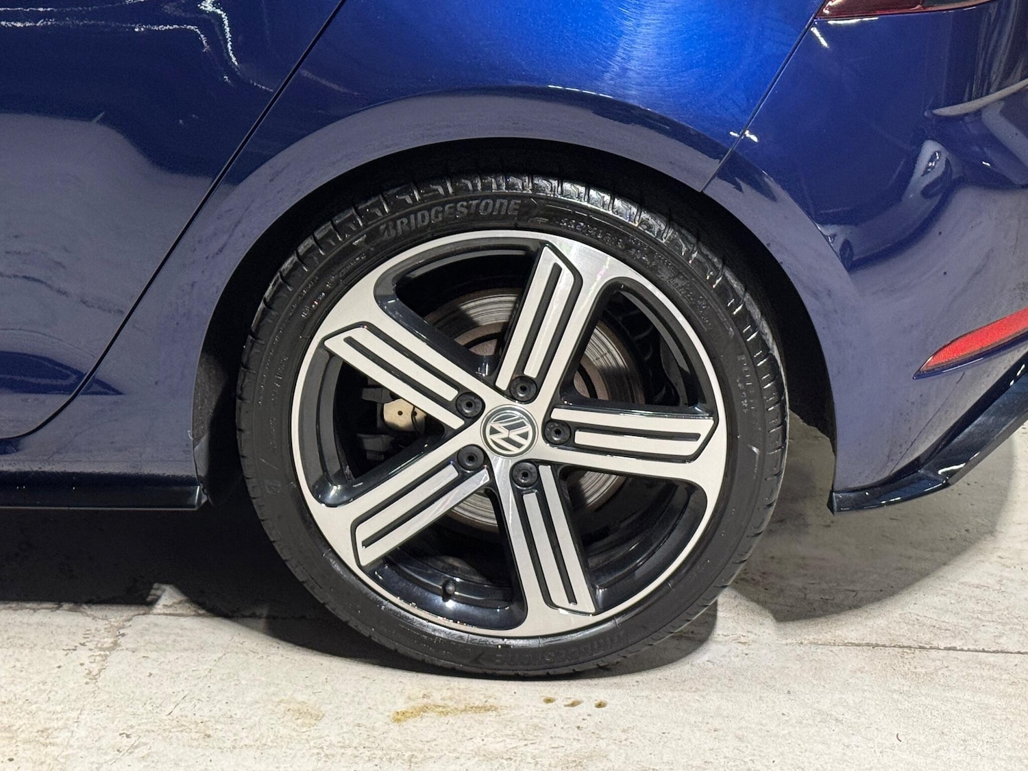 Used Volkswagen Golf 2017 for sale - 77043093: Photo 38