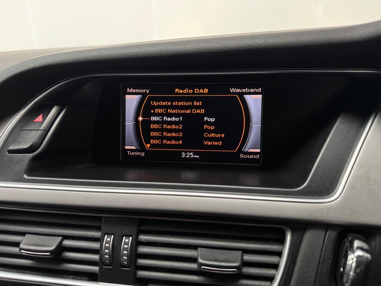 Used Audi A4 2013 for sale - 77600513: Photo 15