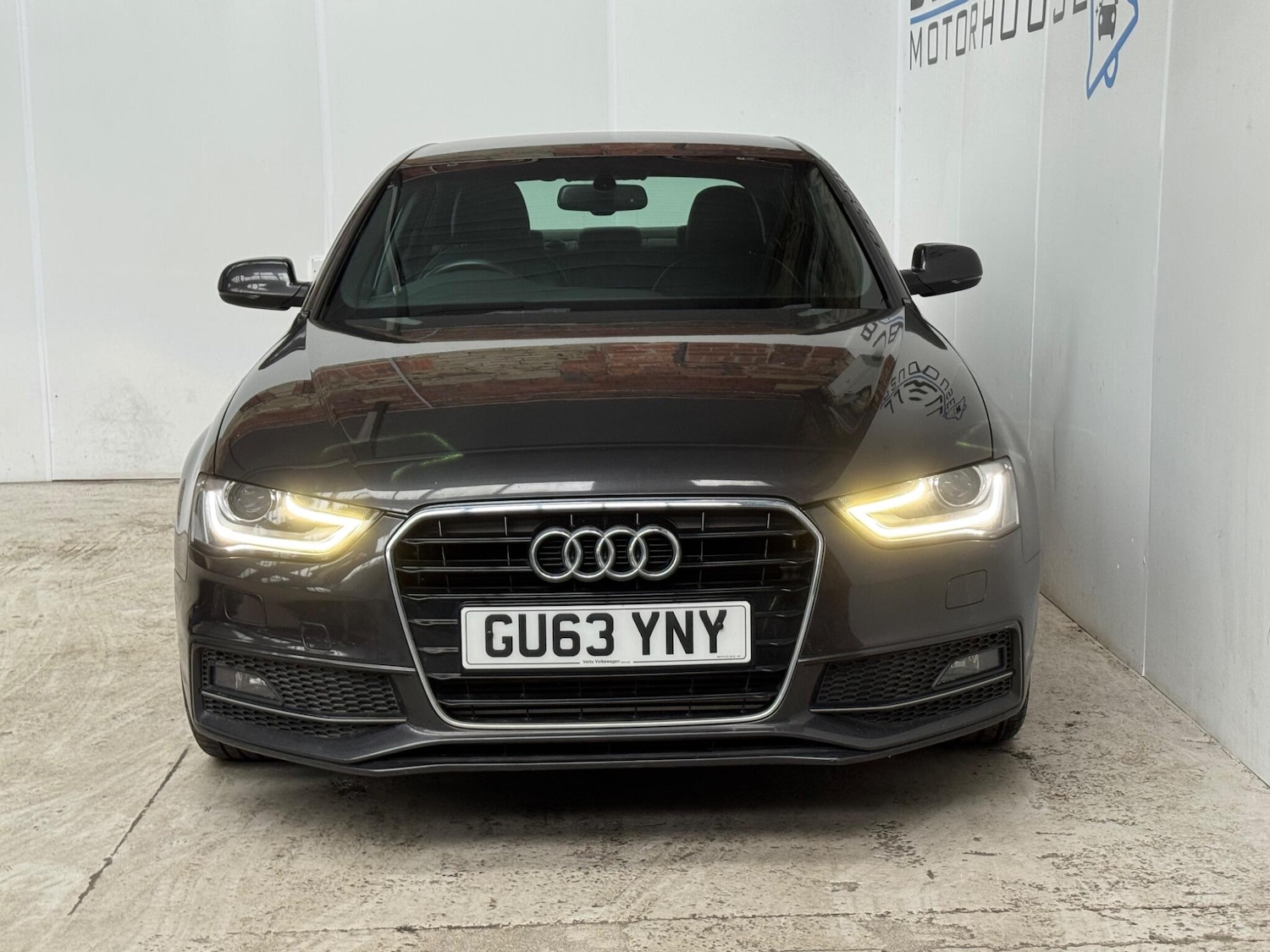 Used Audi A4 2013 for sale - 77600513: Photo 2