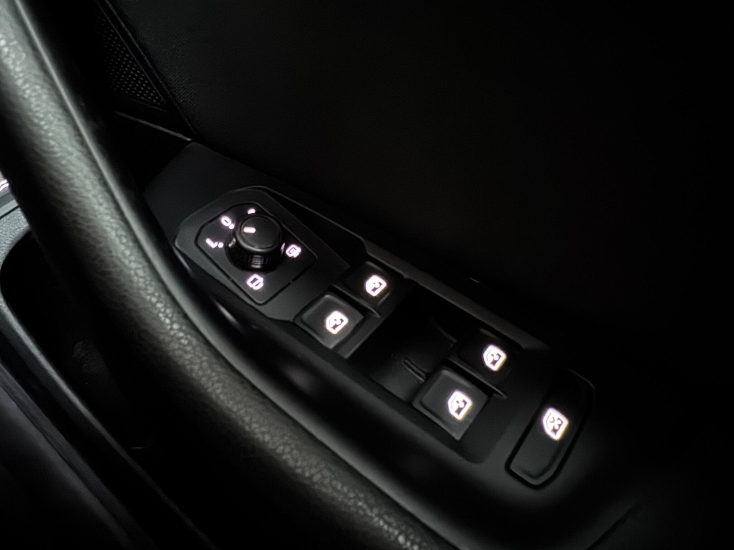 Used Volkswagen Passat 2015 for sale - 78036953: Photo 23