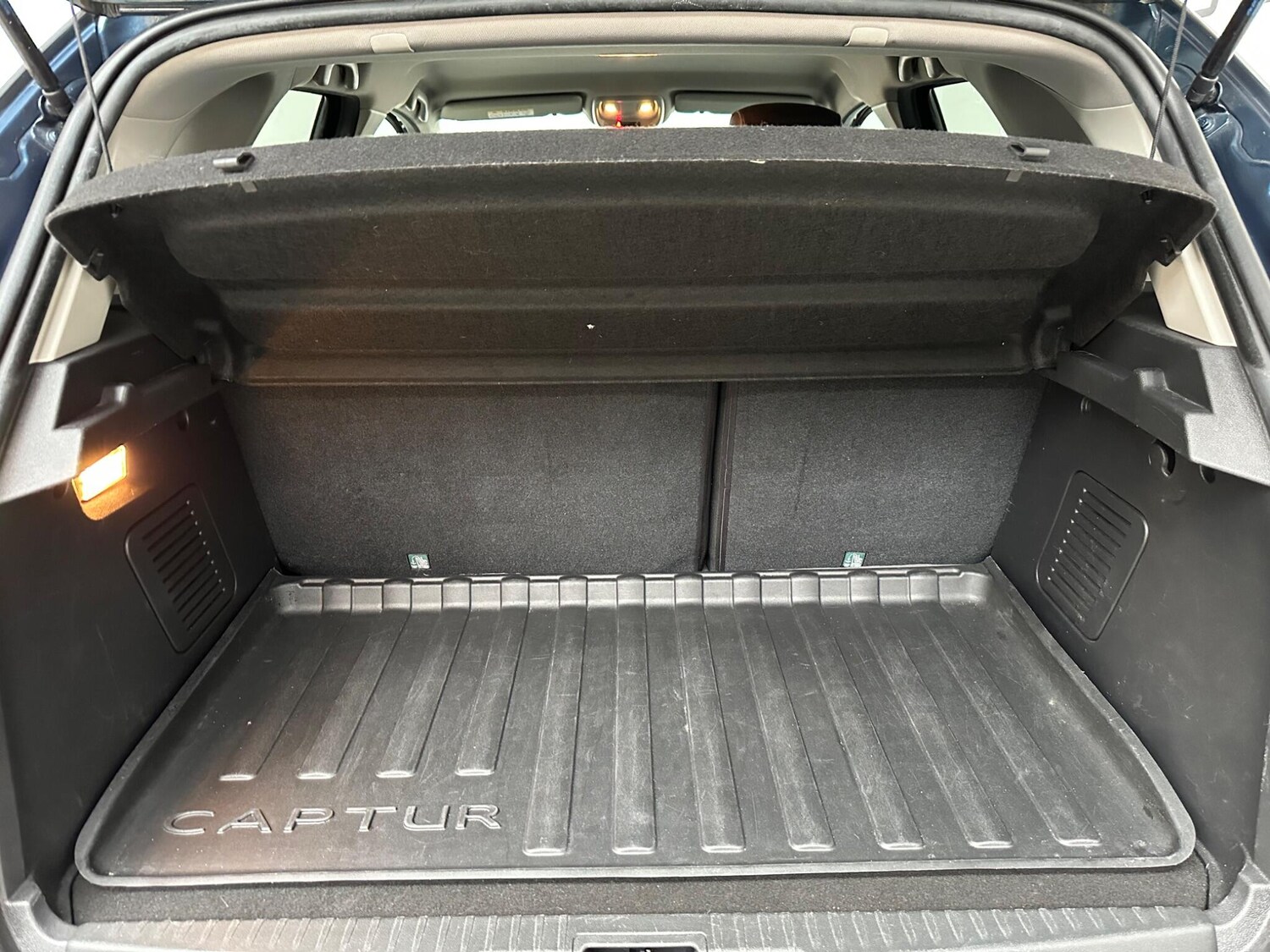 Used Renault Captur 2017 for sale - 78103130: Photo 22