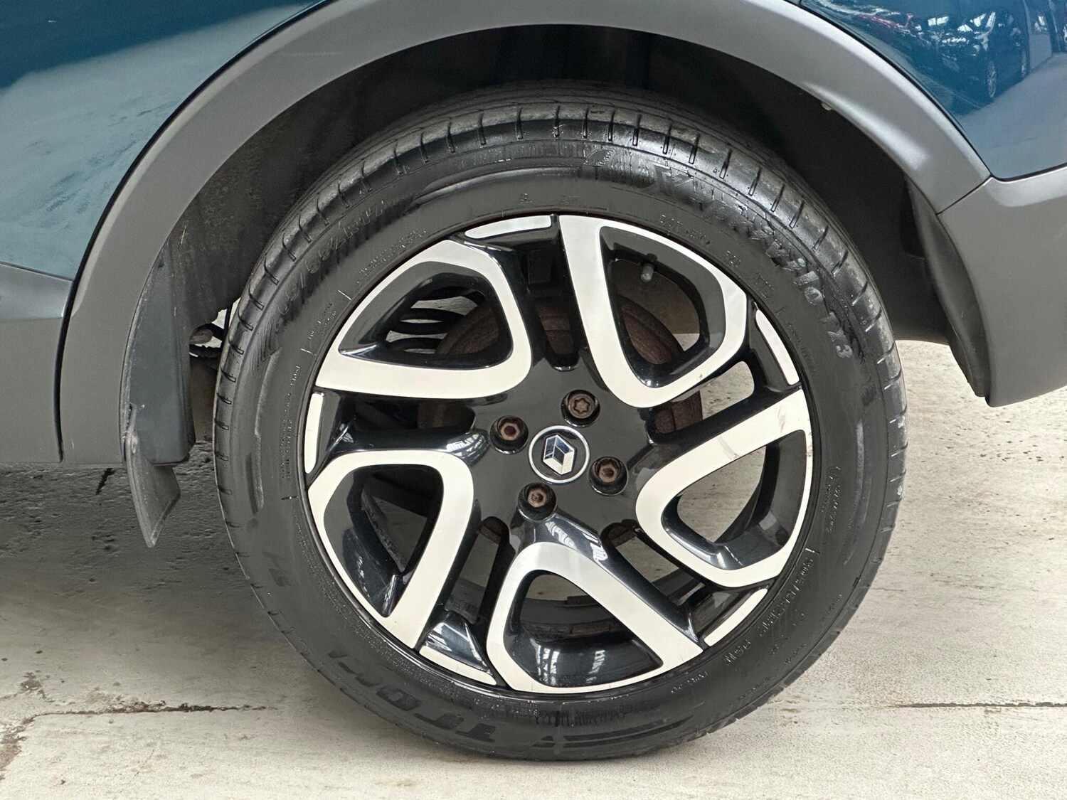 Used Renault Captur 2017 for sale - 78103130: Photo 24