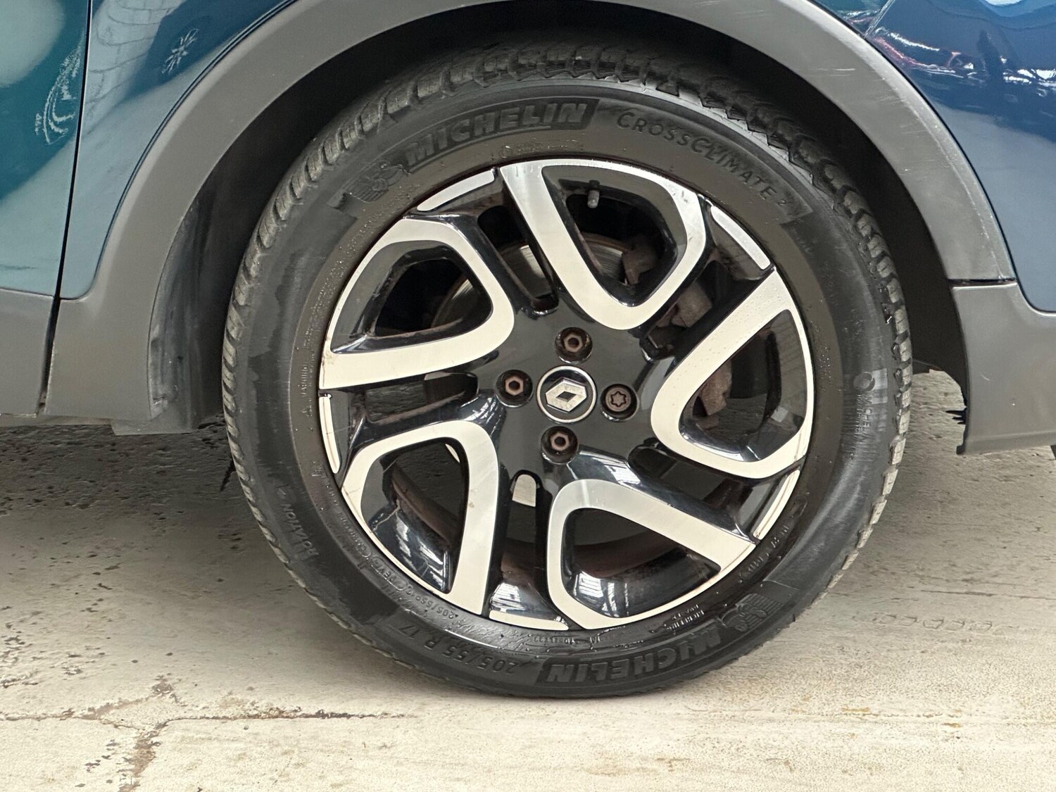 Used Renault Captur 2017 for sale - 78103130: Photo 26