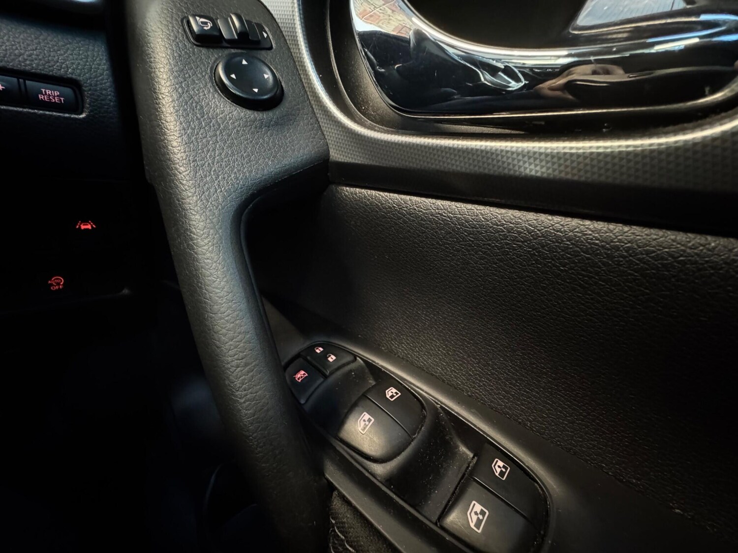 Used Nissan Qashqai 2017 for sale - 77740172: Photo 25