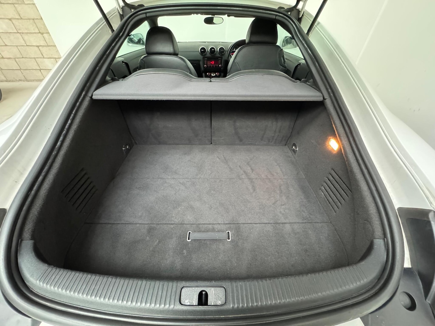 Used Audi TT 2012 for sale - 76441810: Photo 24