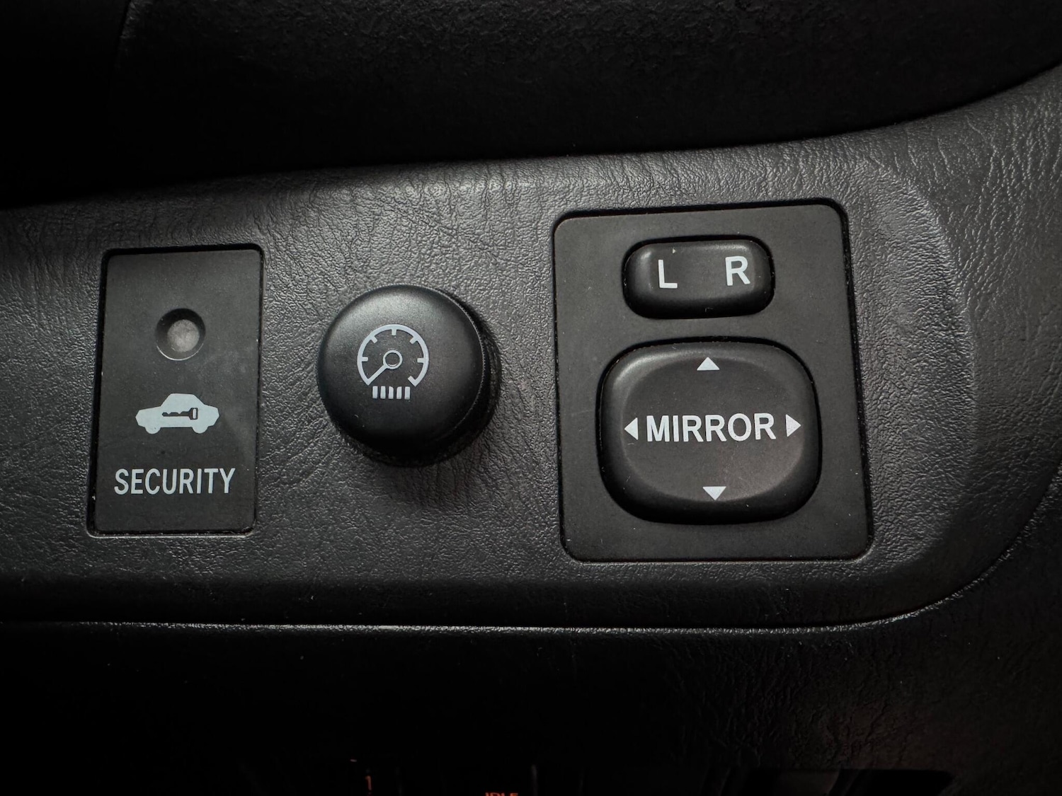 Used Toyota RAV4 2004 for sale - 76261749: Photo 15