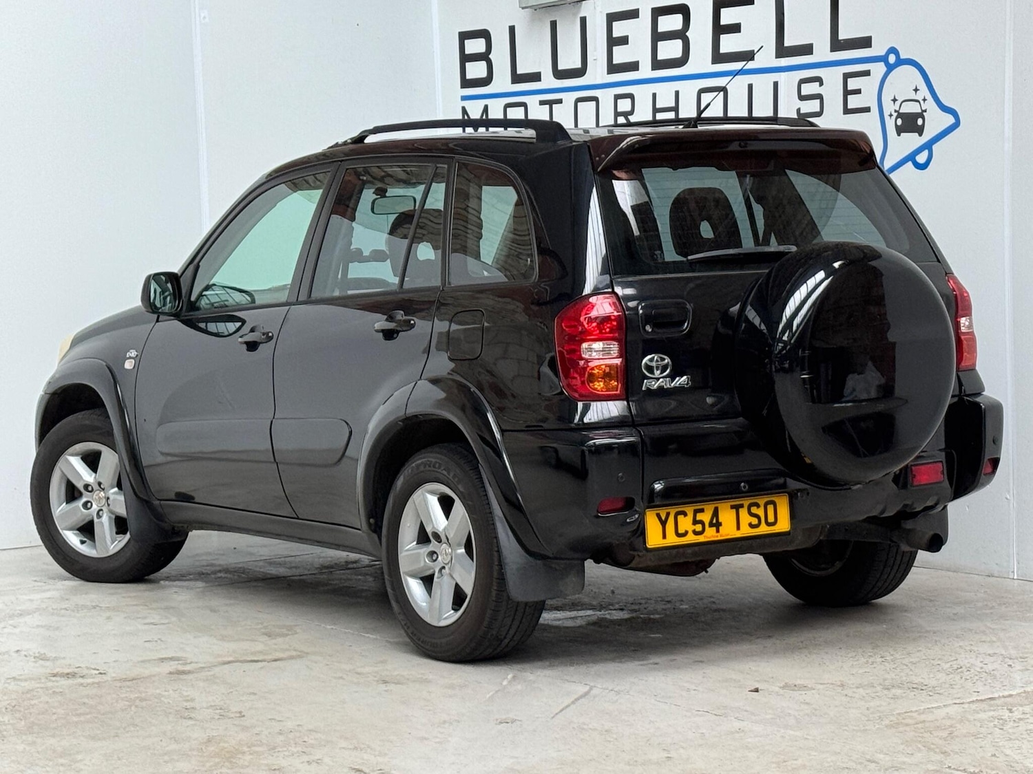 Used Toyota RAV4 2004 for sale - 76261749: Photo 4