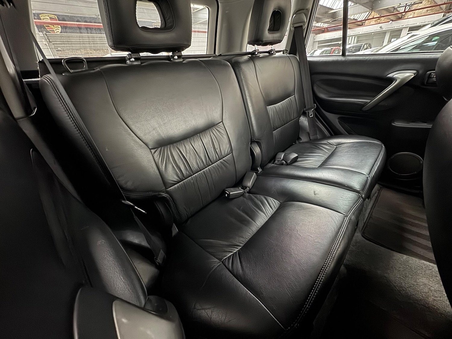 Used Toyota RAV4 2004 for sale - 76261749: Photo 8